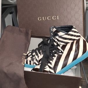 AUTHENTIC GUCCI PONY STRIPE RARE SNEAKERS💙💦 ...................🛑SOLD🛑